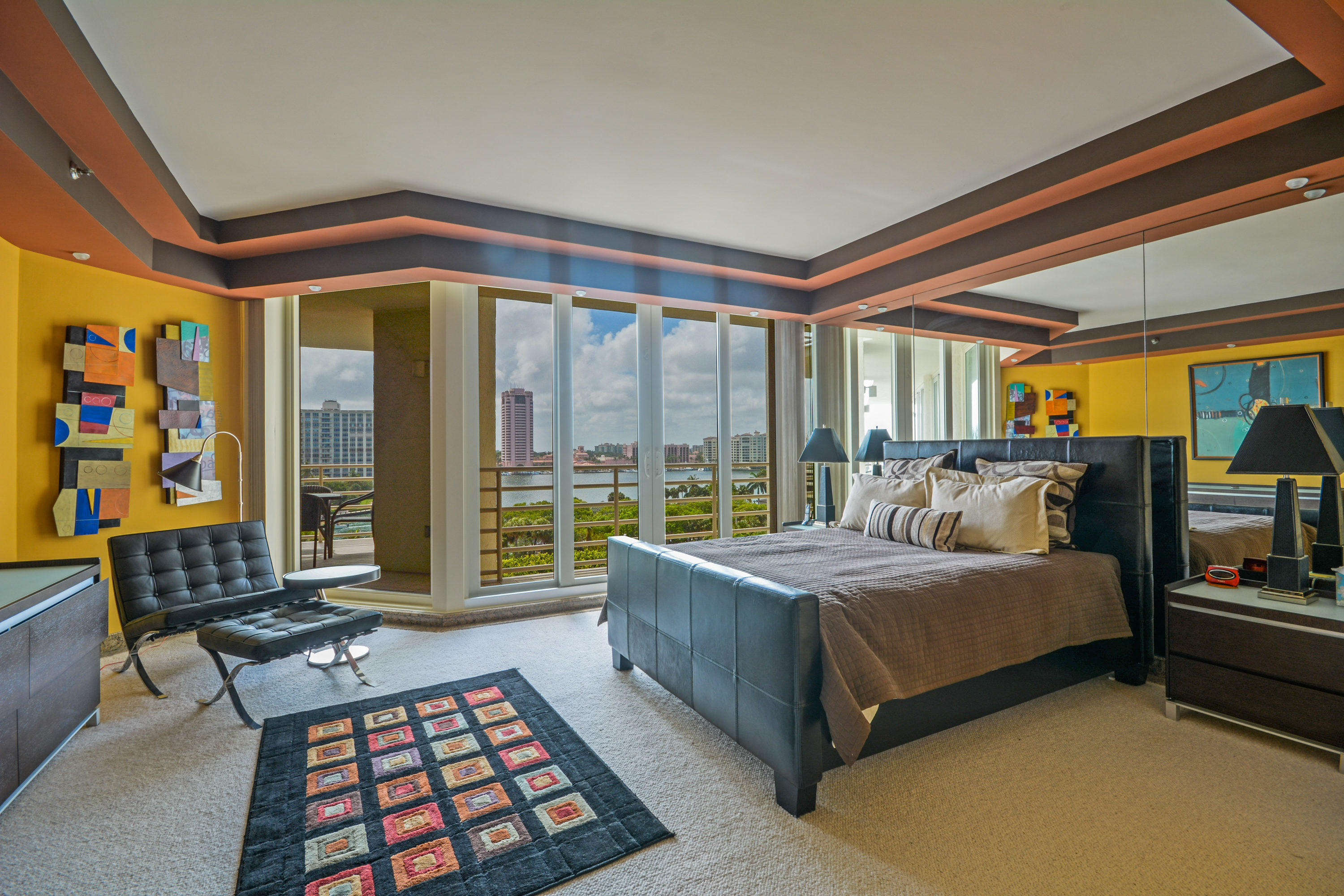 PRESIDENTIAL PLACE - Residential