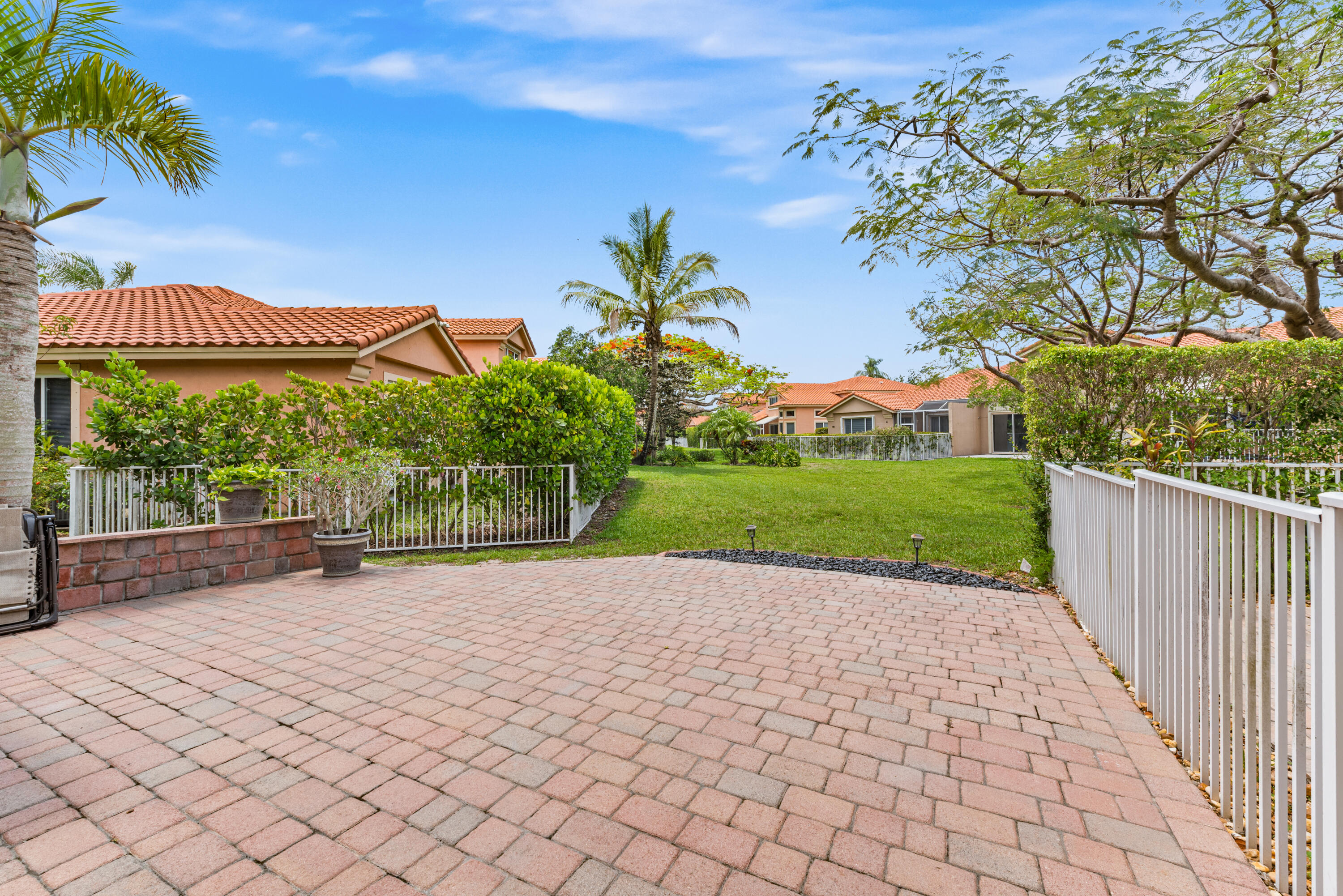 HERON BAY FOUR - Residential