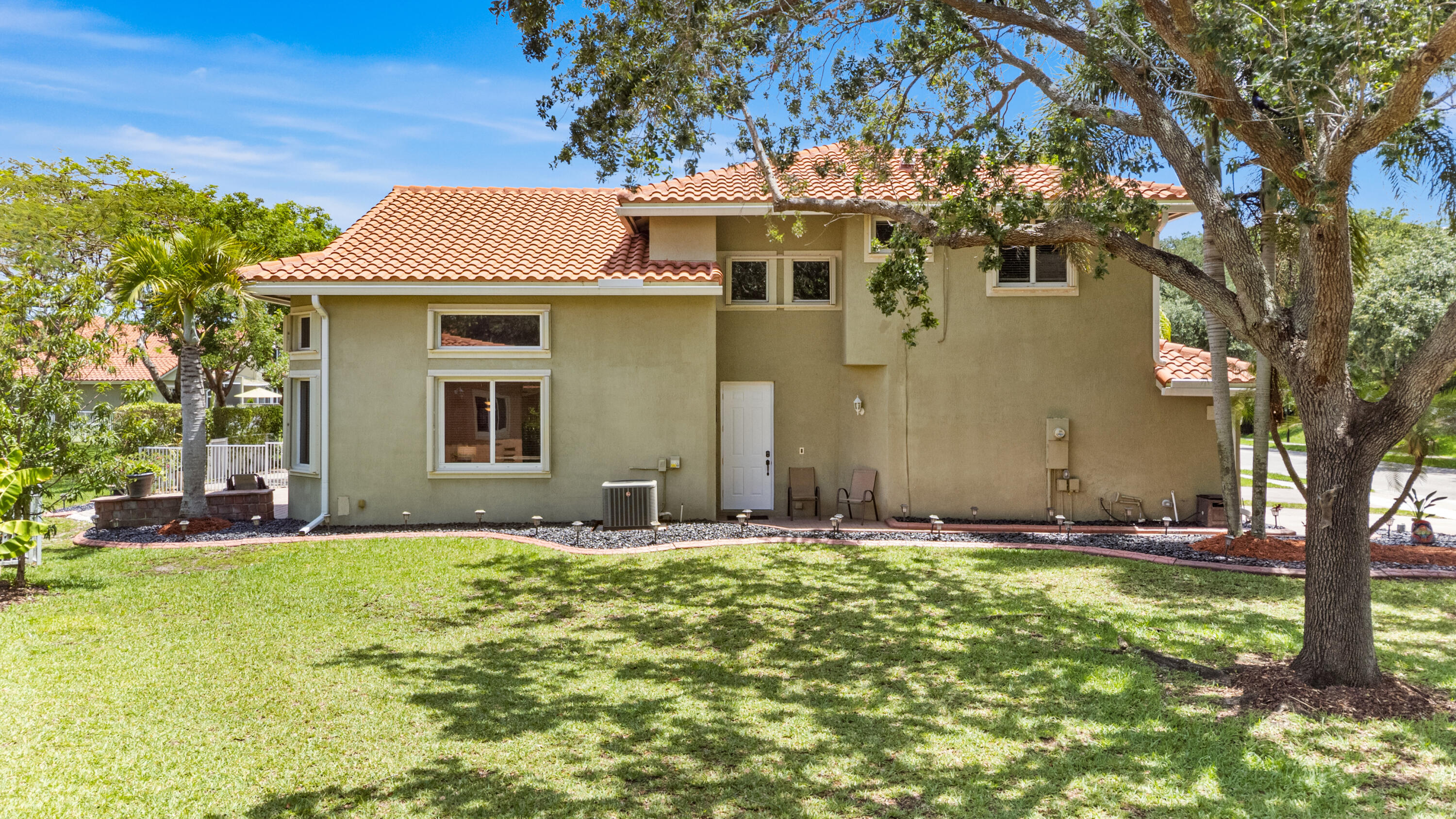 HERON BAY FOUR - Residential