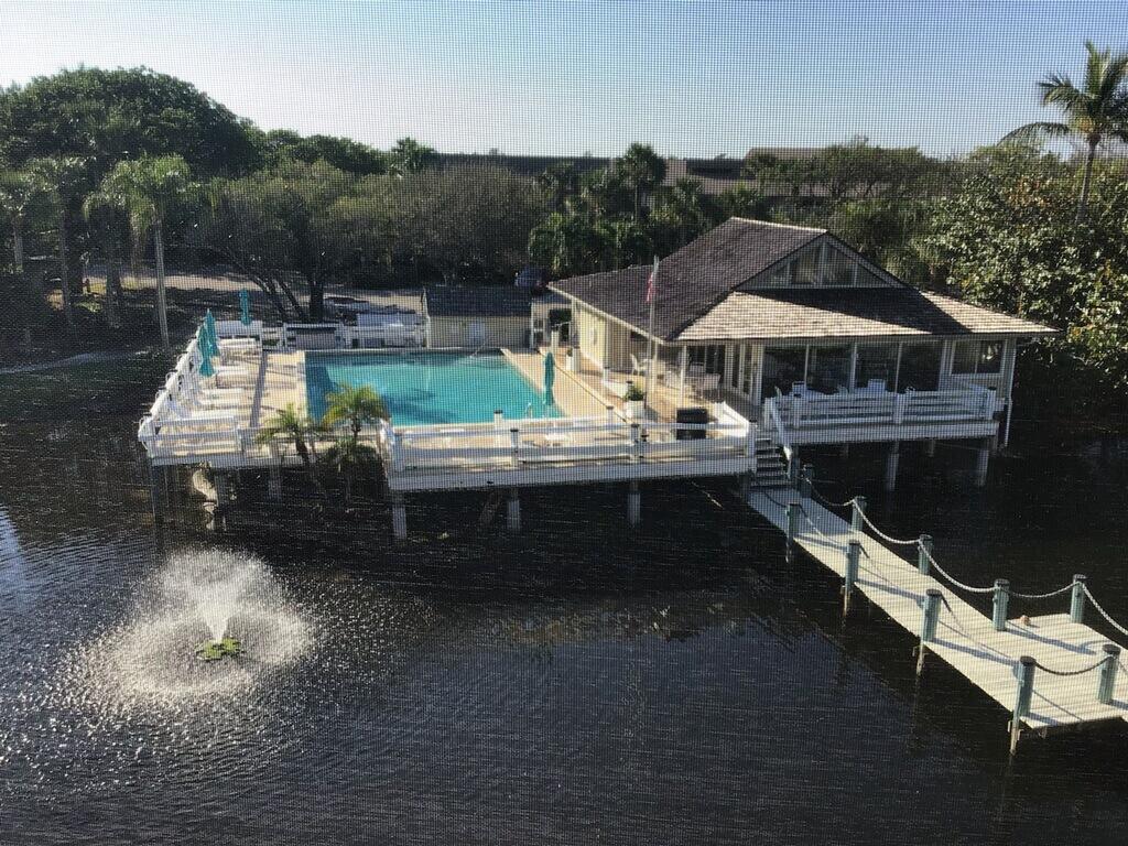 HUTCHINSON HOUSE CONDO - Residential Lease