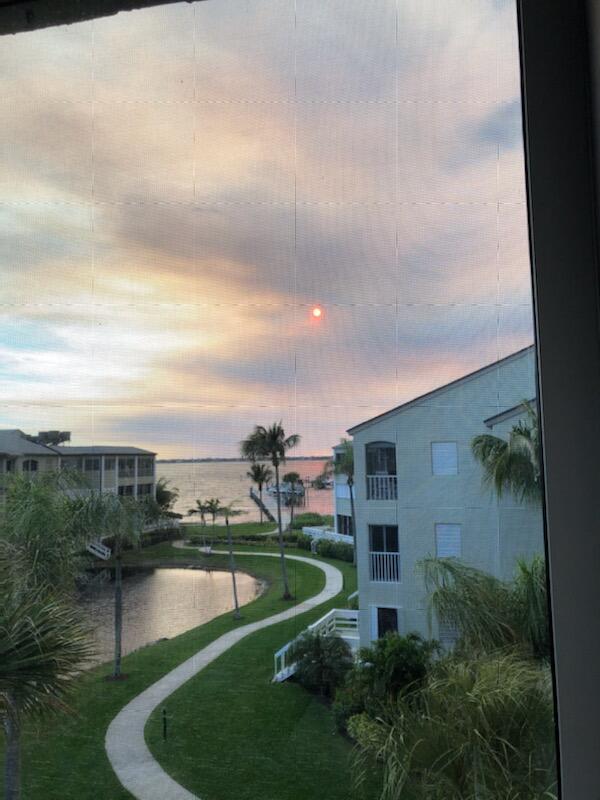 HUTCHINSON HOUSE CONDO - Residential Lease