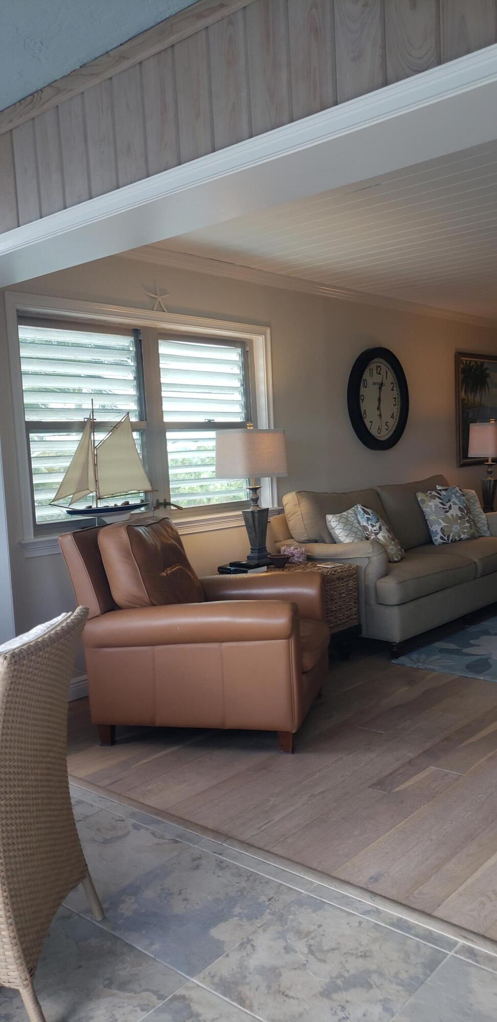 HUTCHINSON HOUSE CONDO - Residential Lease