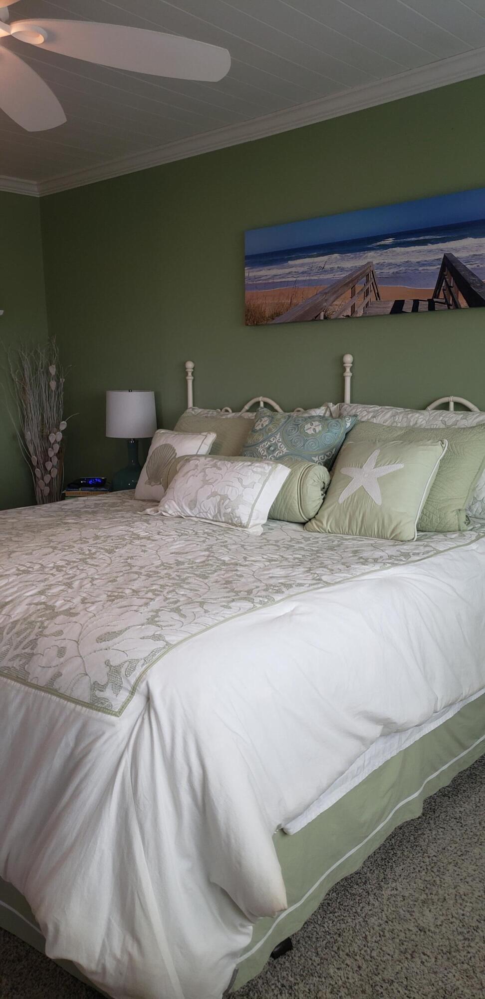 HUTCHINSON HOUSE CONDO - Residential Lease