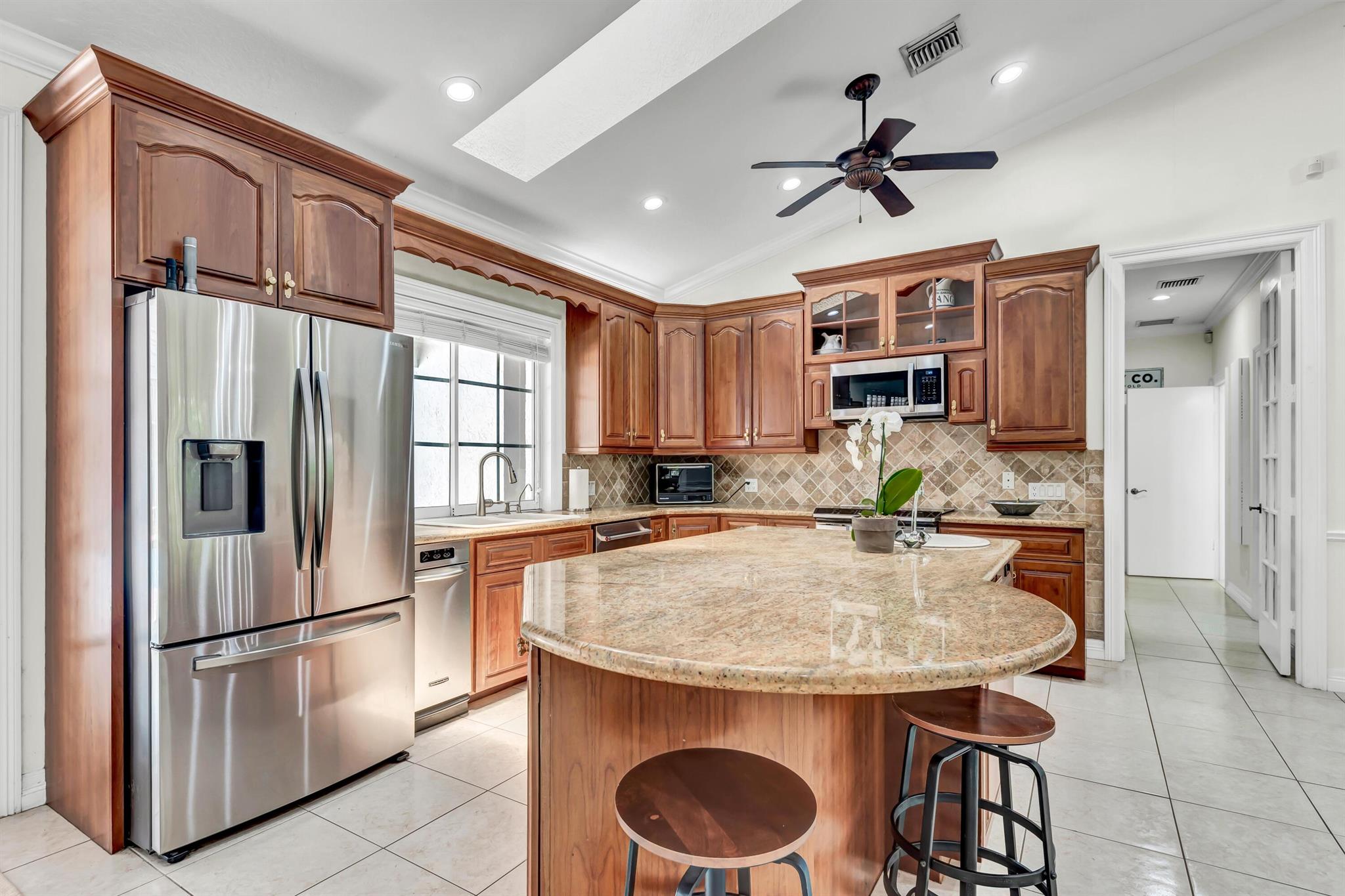 OAKWOOD ESTATES - Residential