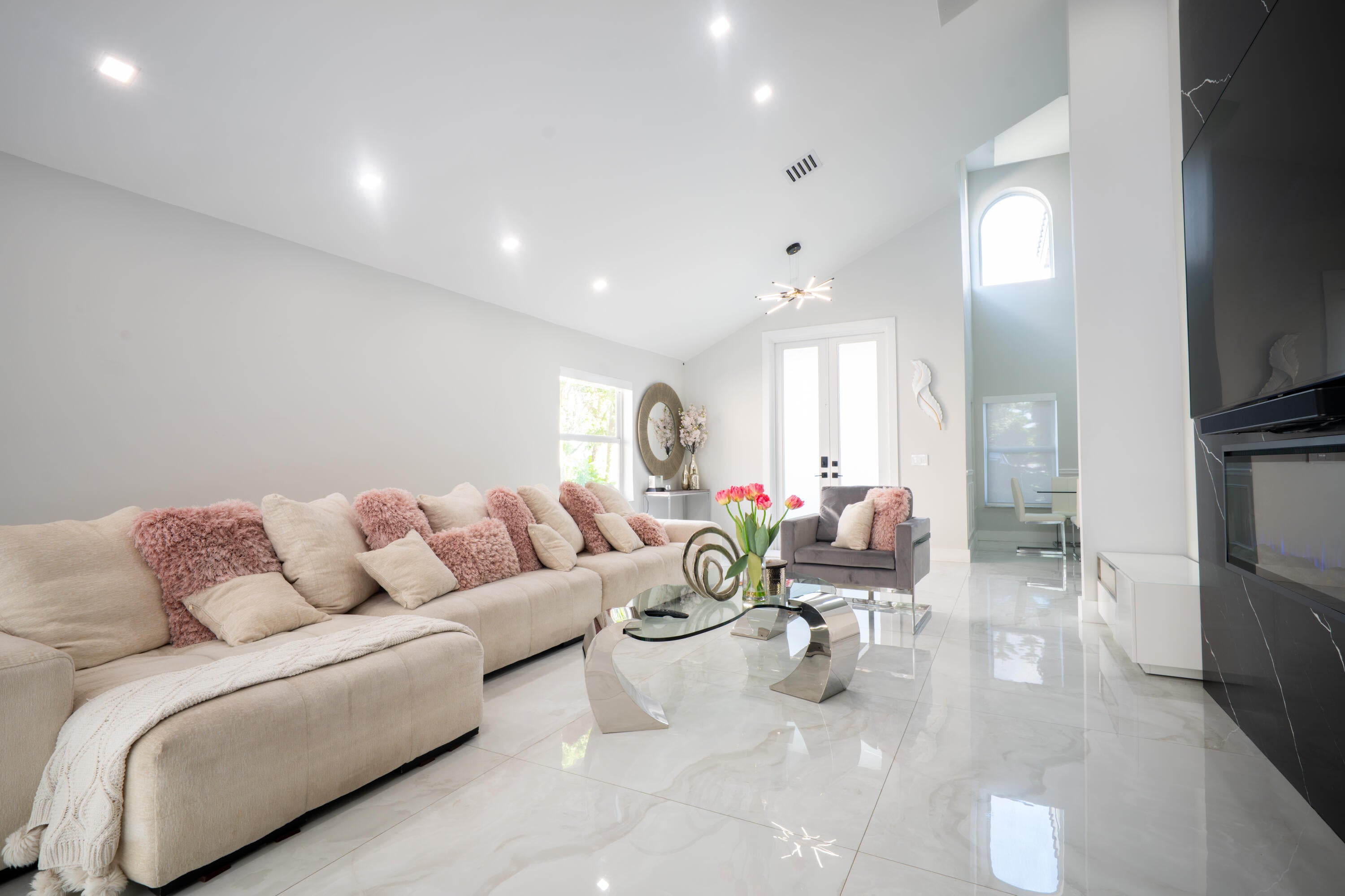 10438 BUENA VENTURA Drive