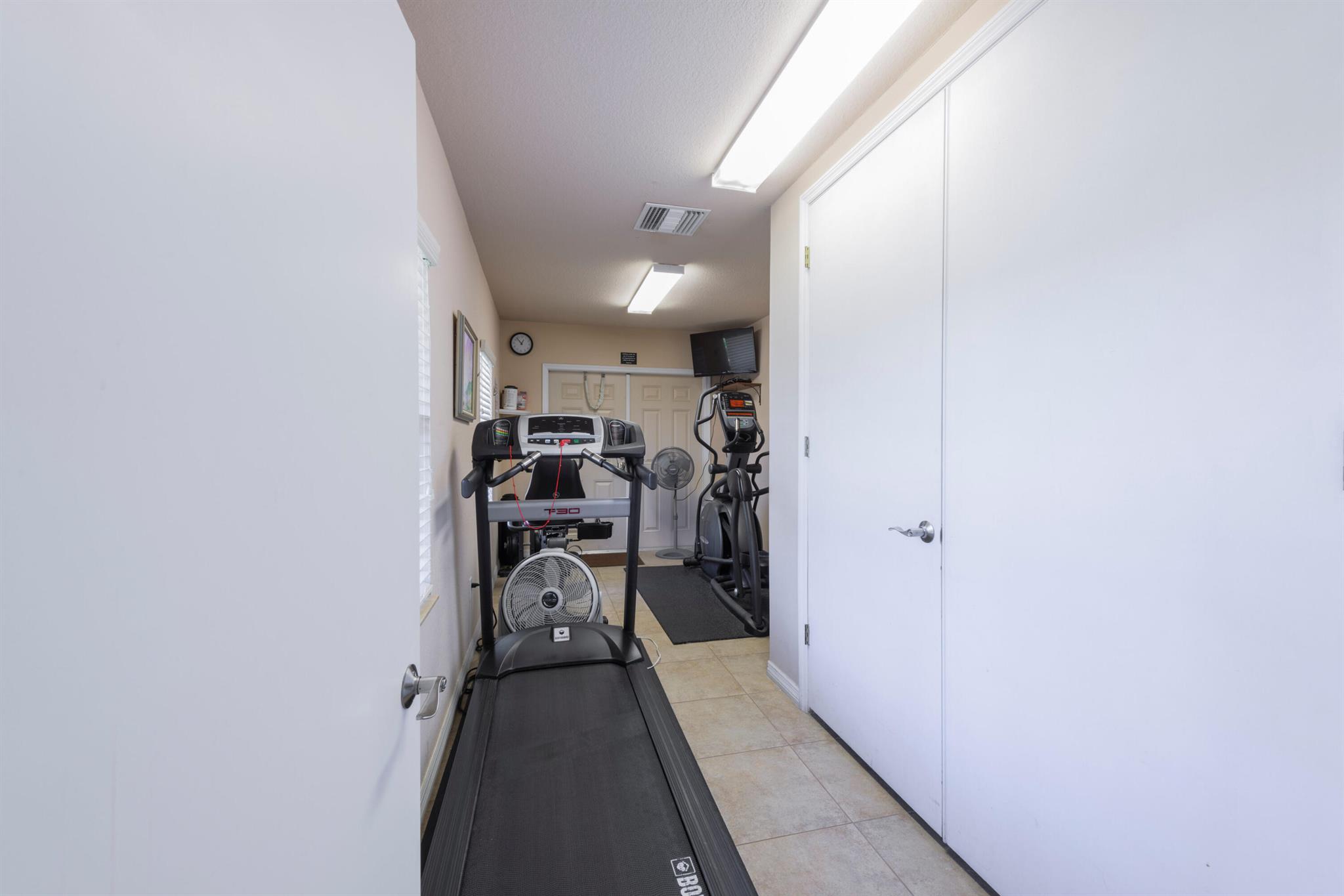 OCEAN HARBOUR SOUTH CONDO - Residential