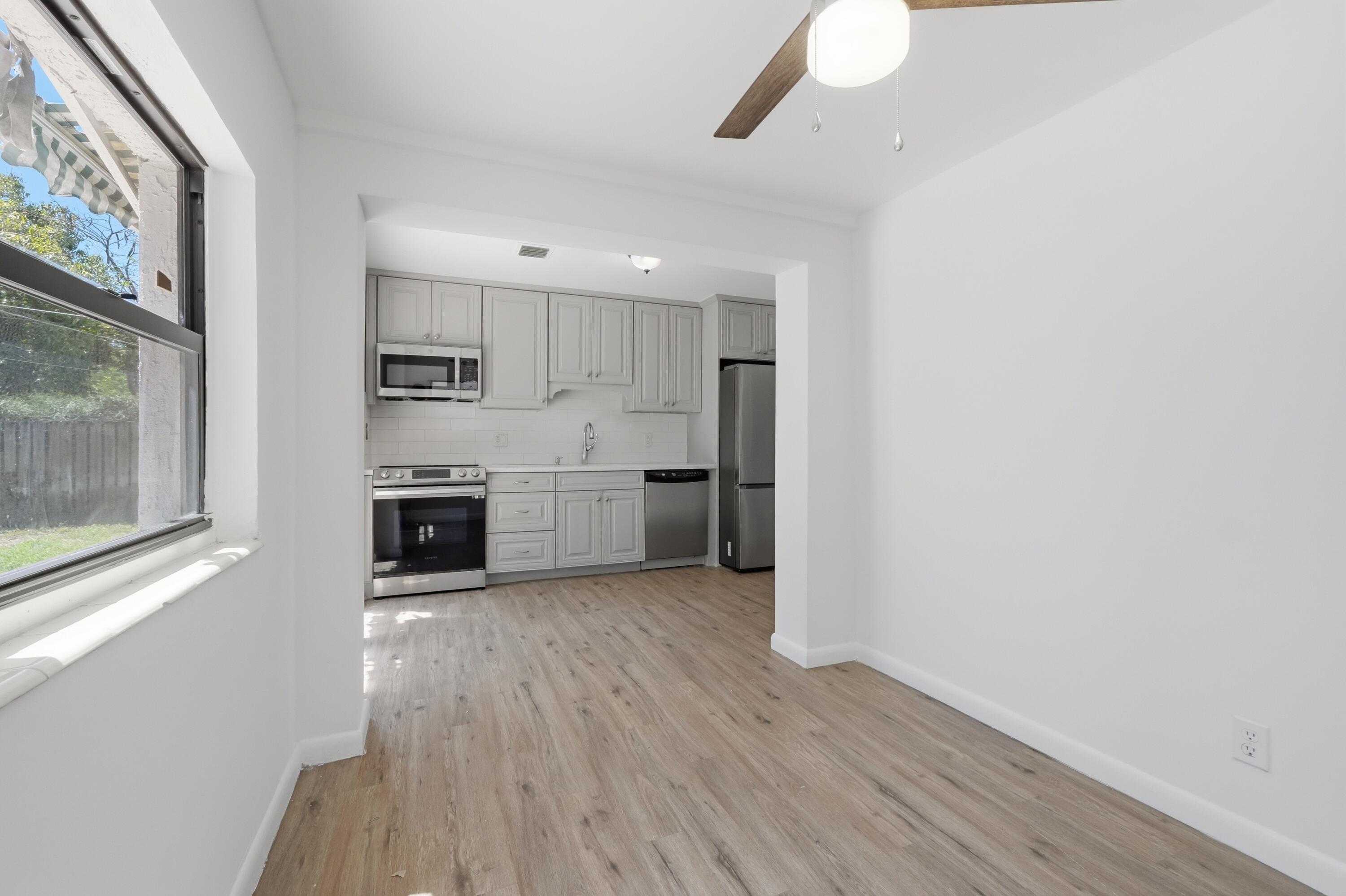 NORTH ANDREWS TERRACE - Residential