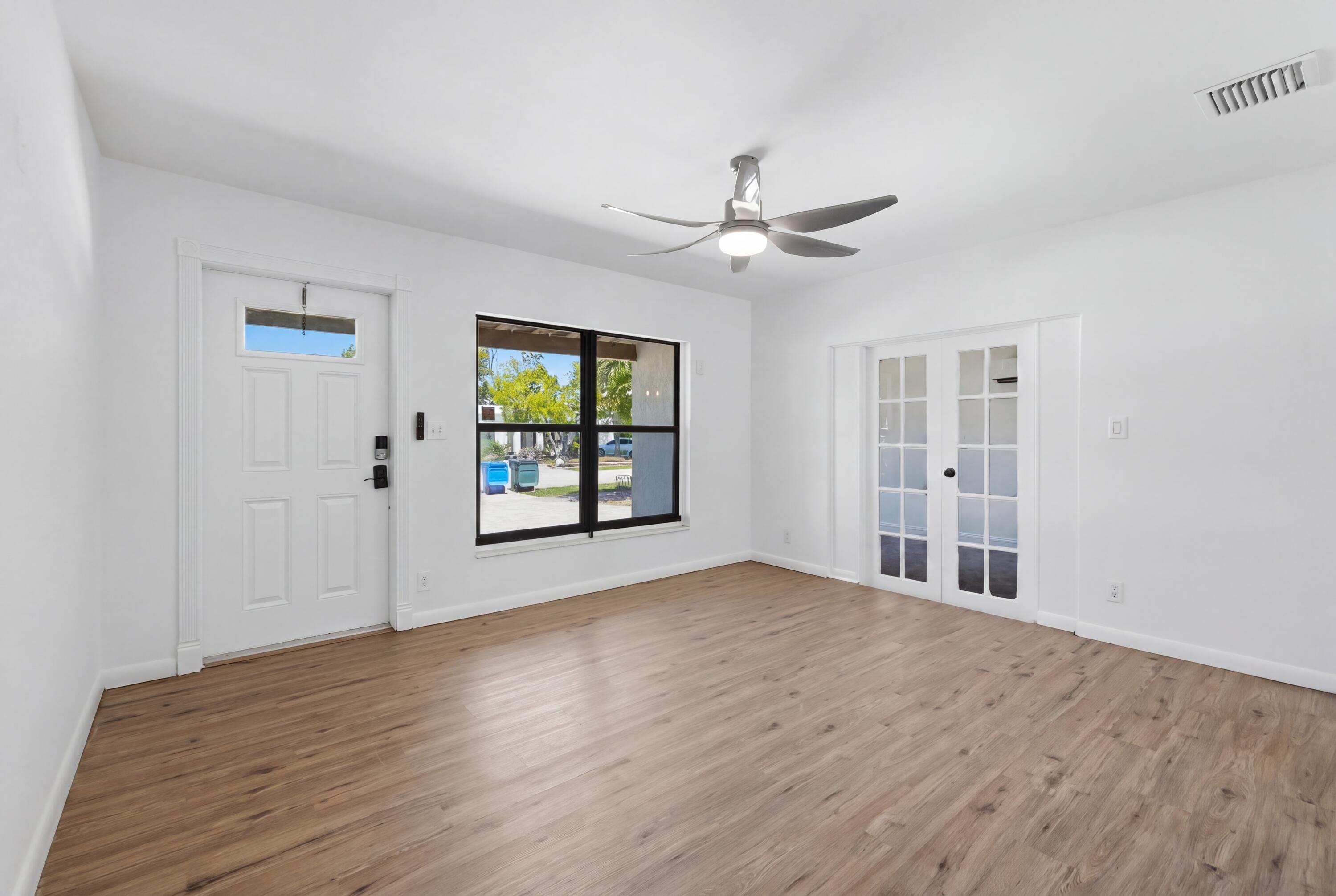 NORTH ANDREWS TERRACE - Residential