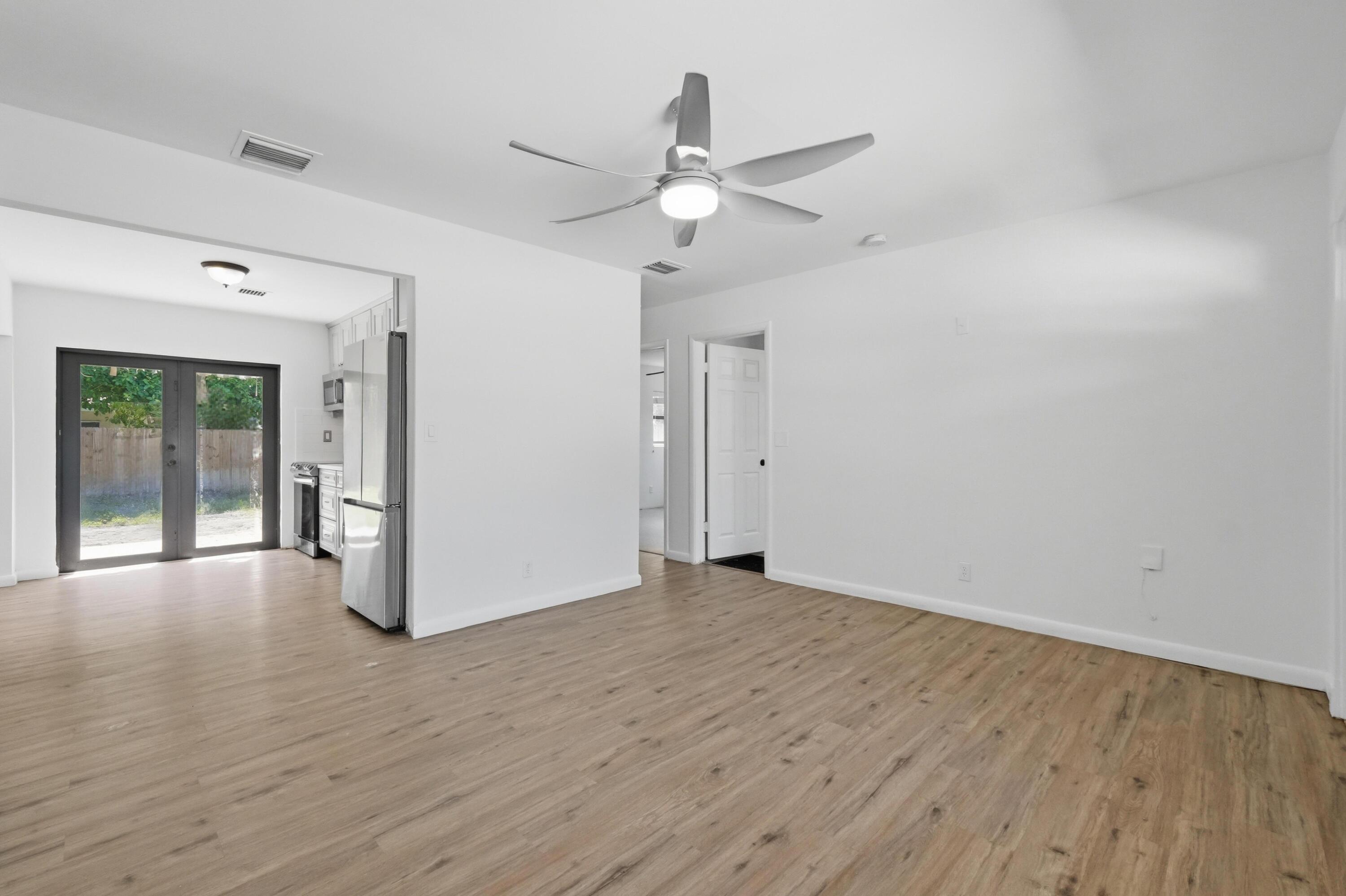 NORTH ANDREWS TERRACE - Residential