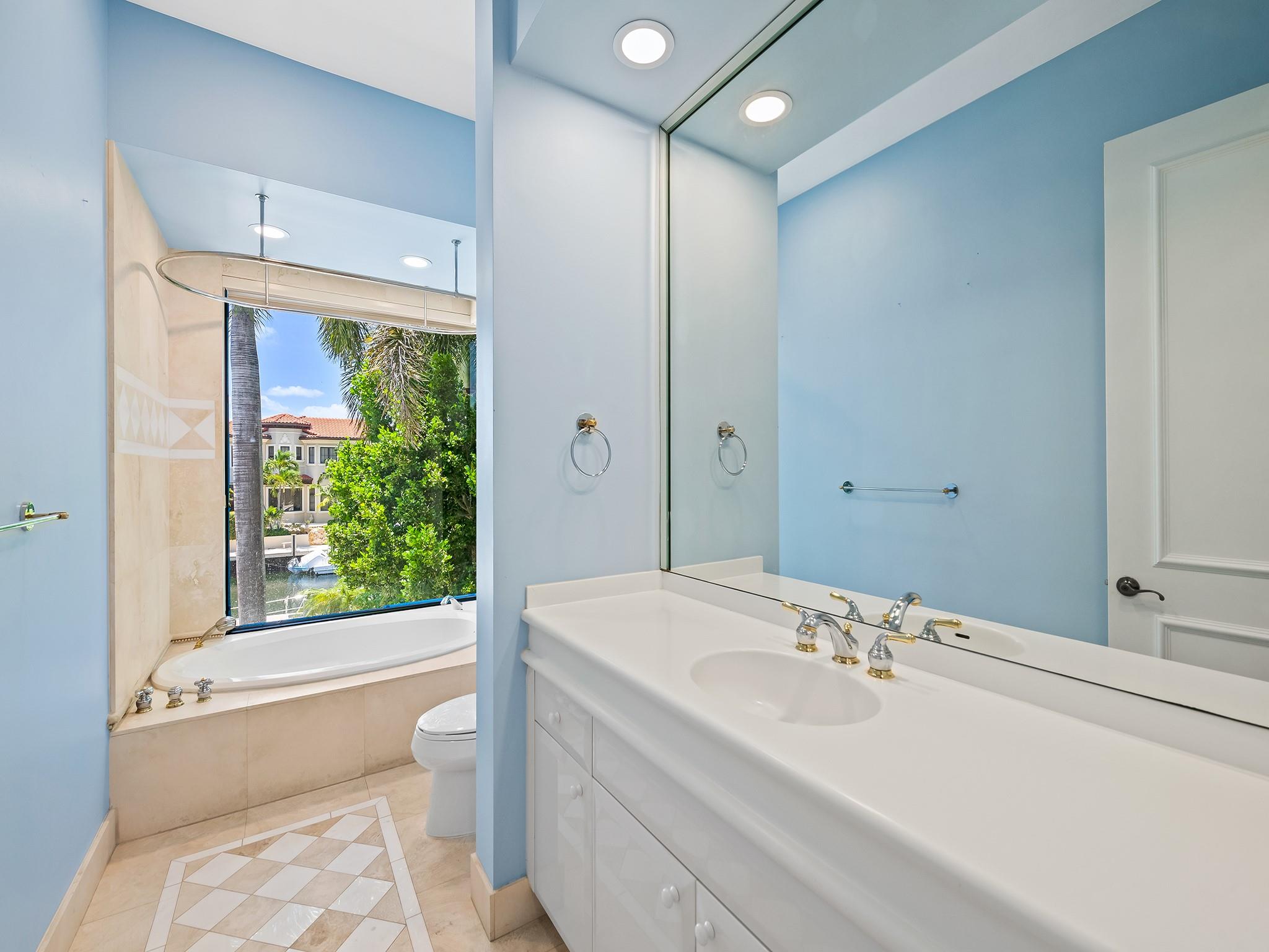 LIGHTHOUSE POINT 3RD SEC - Residential