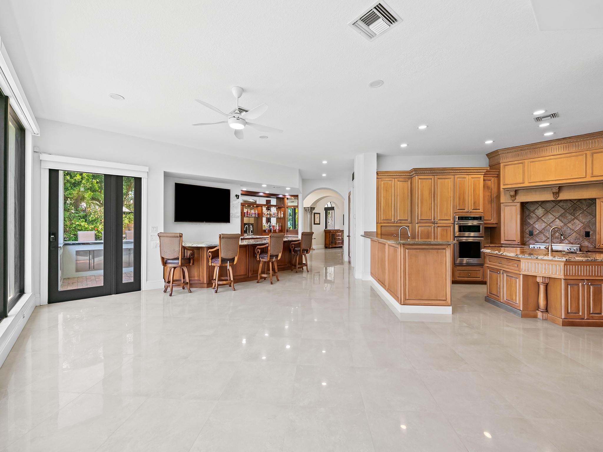 LIGHTHOUSE POINT 3RD SEC - Residential