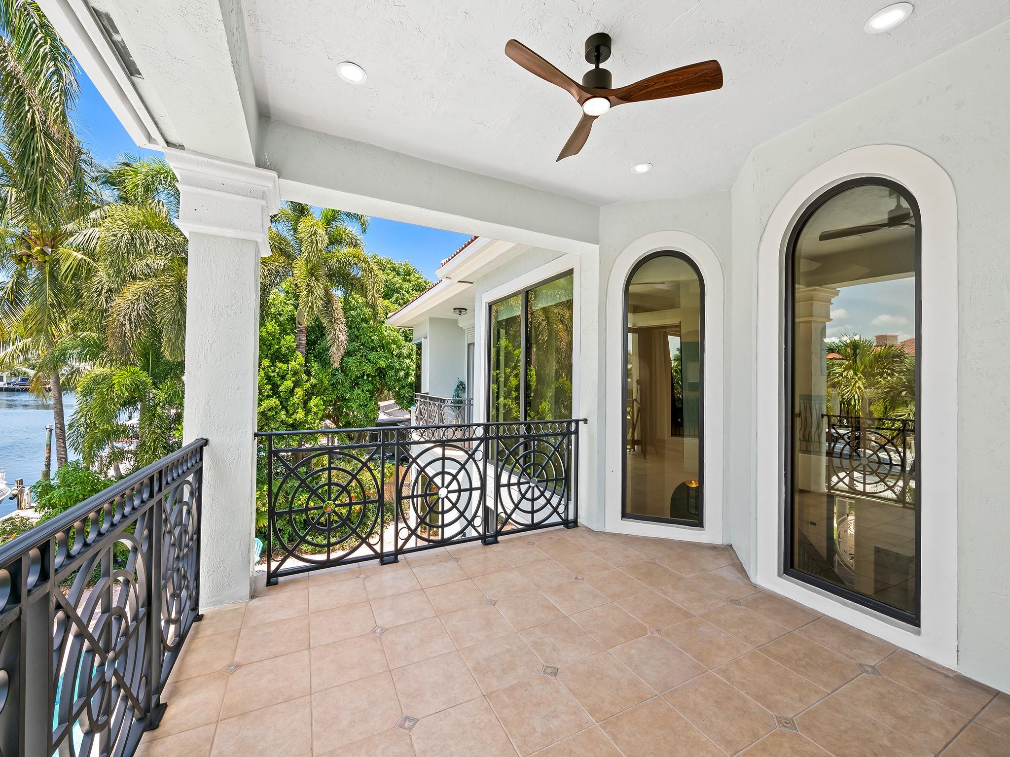 LIGHTHOUSE POINT 3RD SEC - Residential