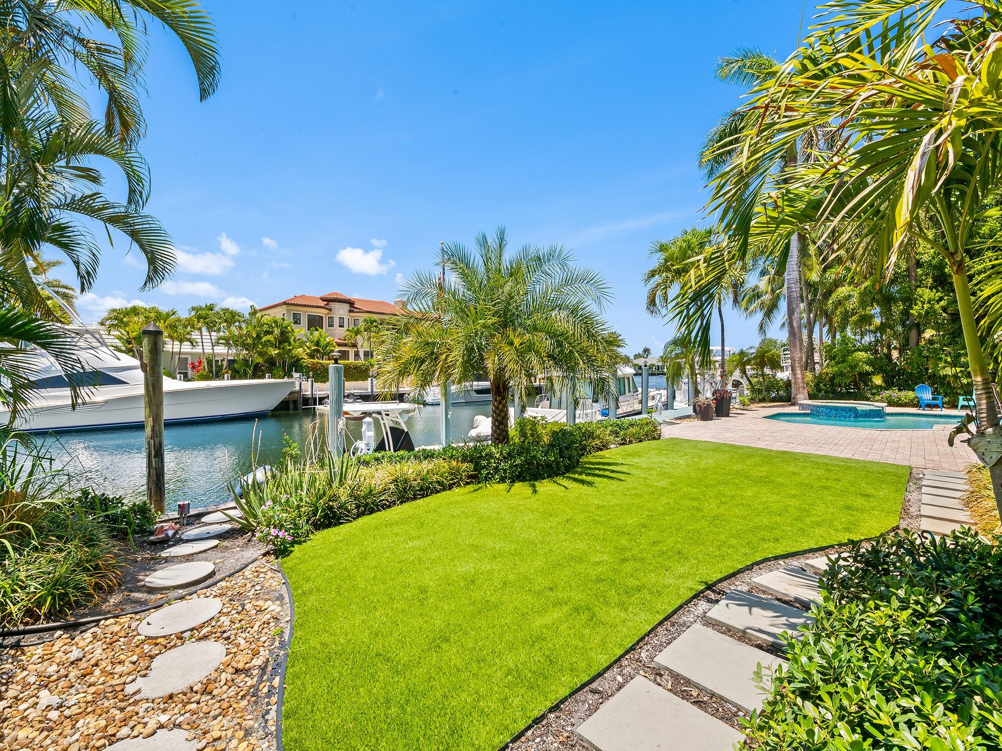 LIGHTHOUSE POINT 3RD SEC - Residential