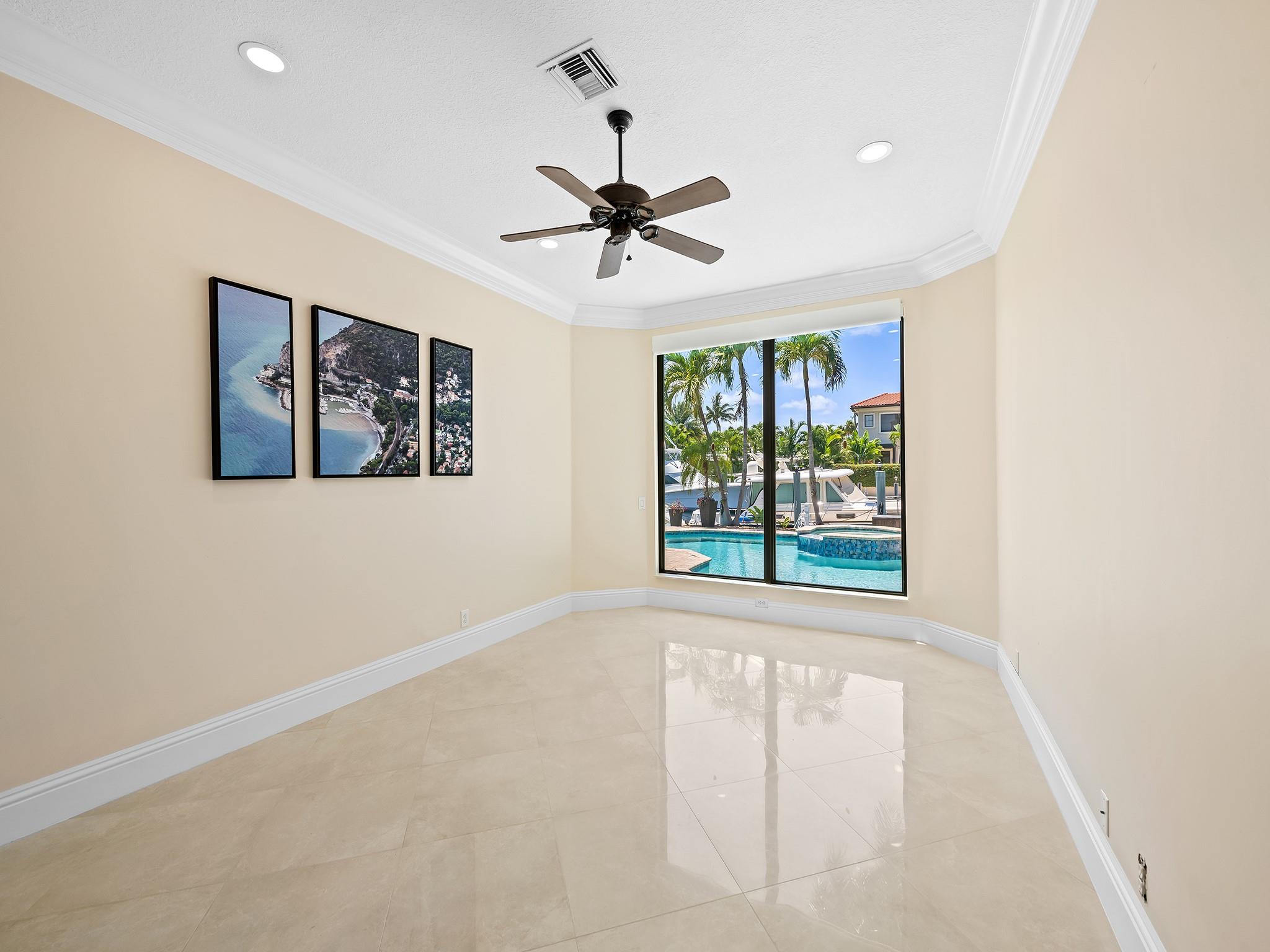 LIGHTHOUSE POINT 3RD SEC - Residential