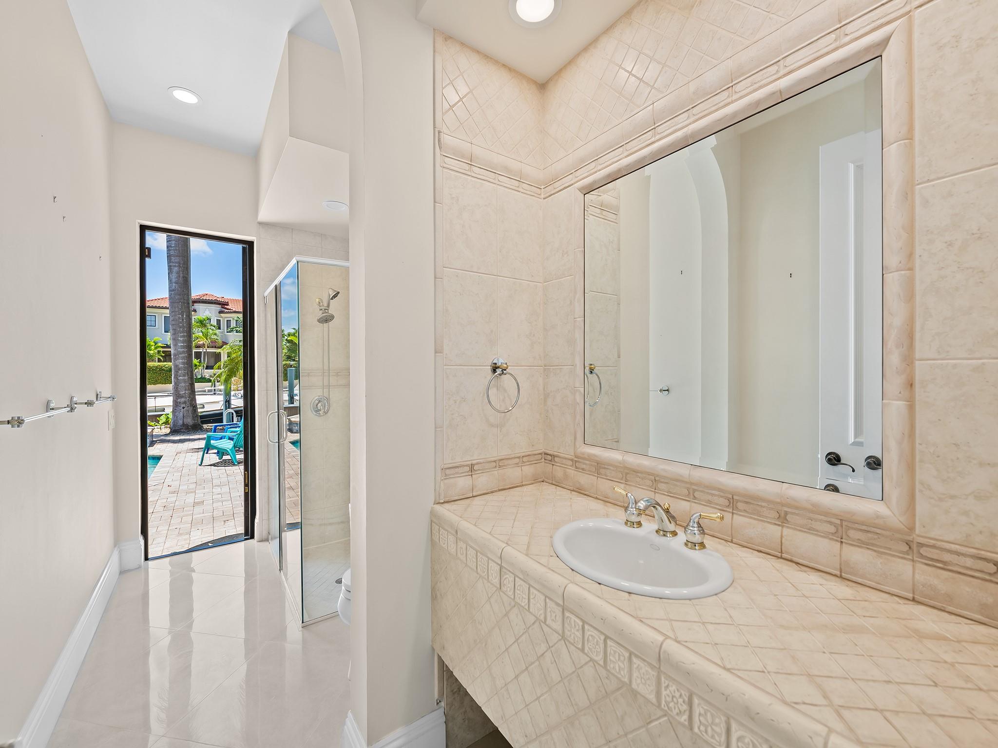 LIGHTHOUSE POINT 3RD SEC - Residential