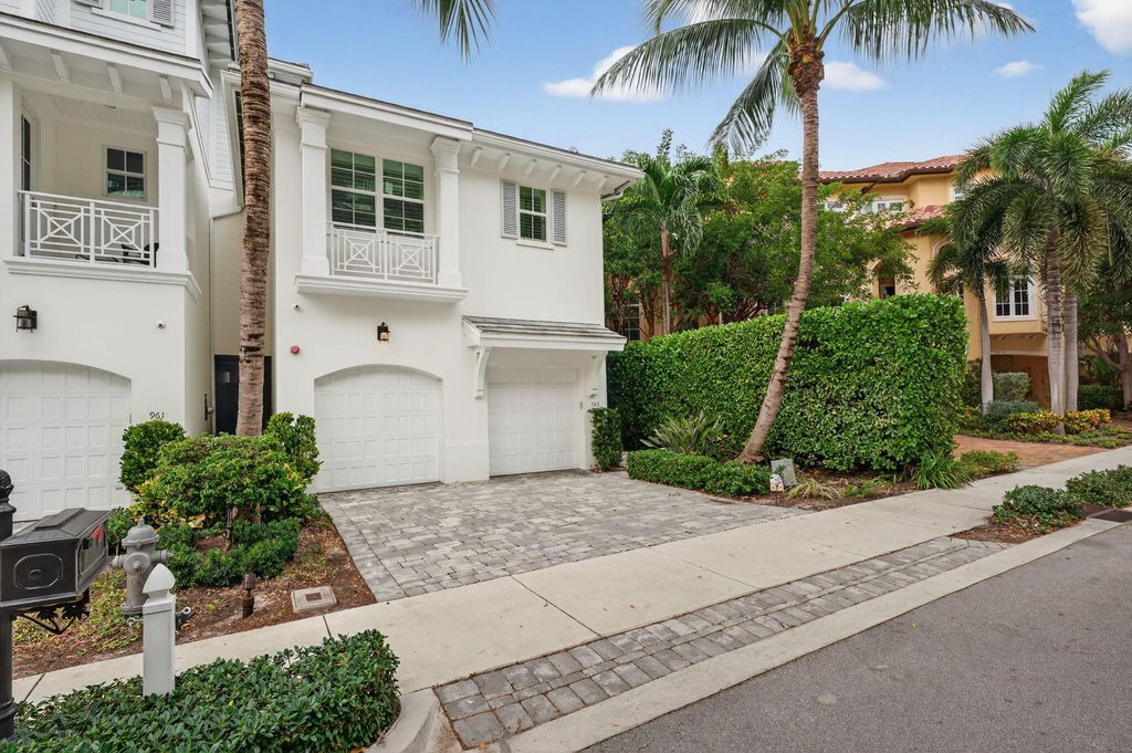 Photo of 963 Sweetwater Lane, Boca Raton, FL 33431 (MLS # R11138674)