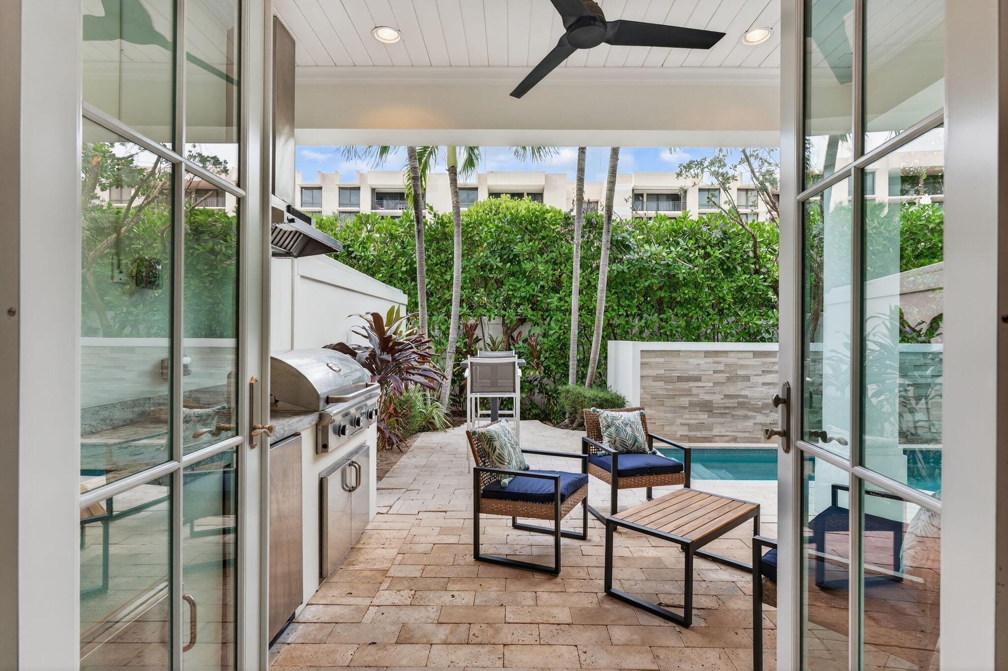 OCEANSIDE TOWNHOMES - Residential