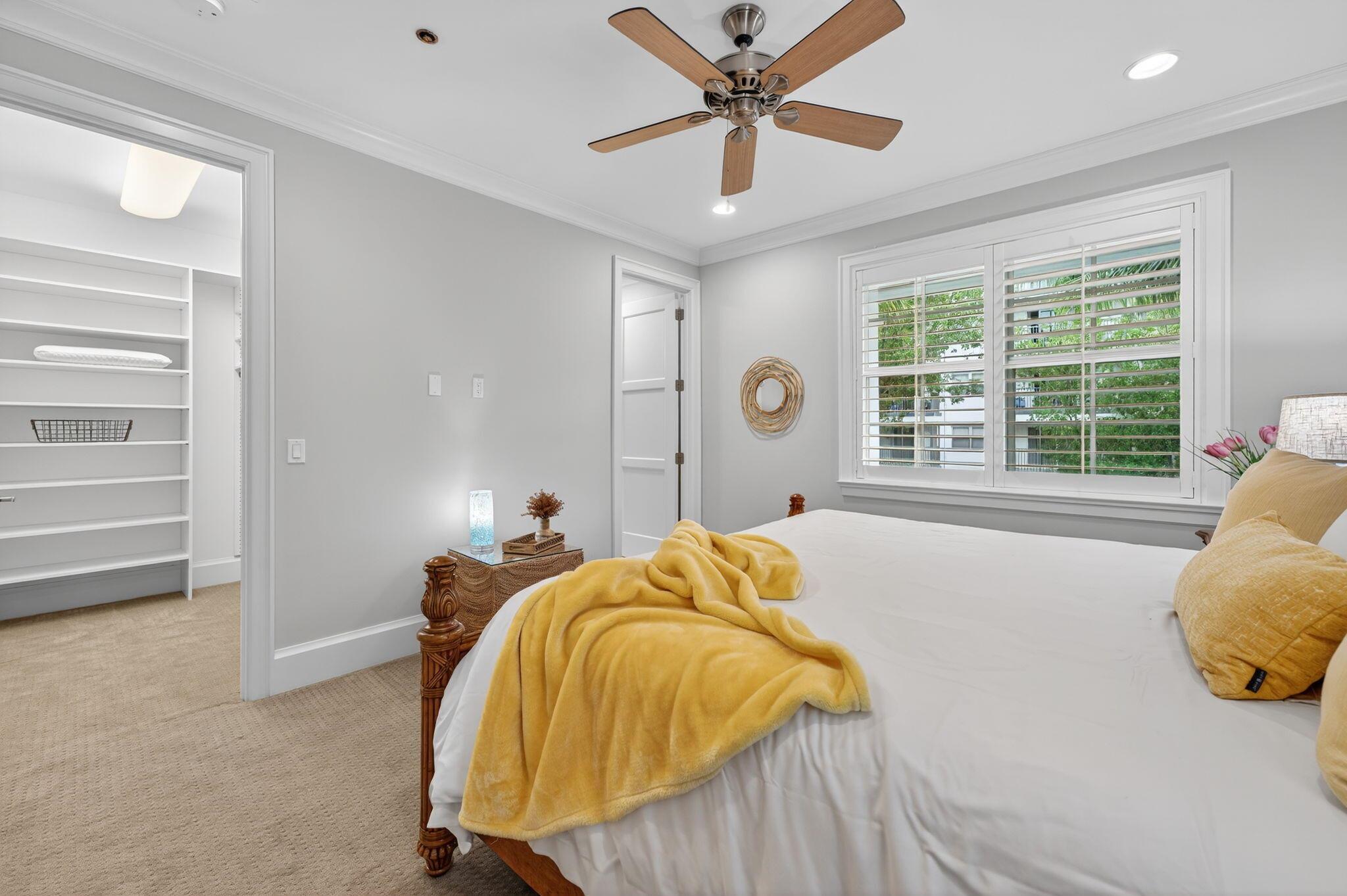 OCEANSIDE TOWNHOMES - Residential