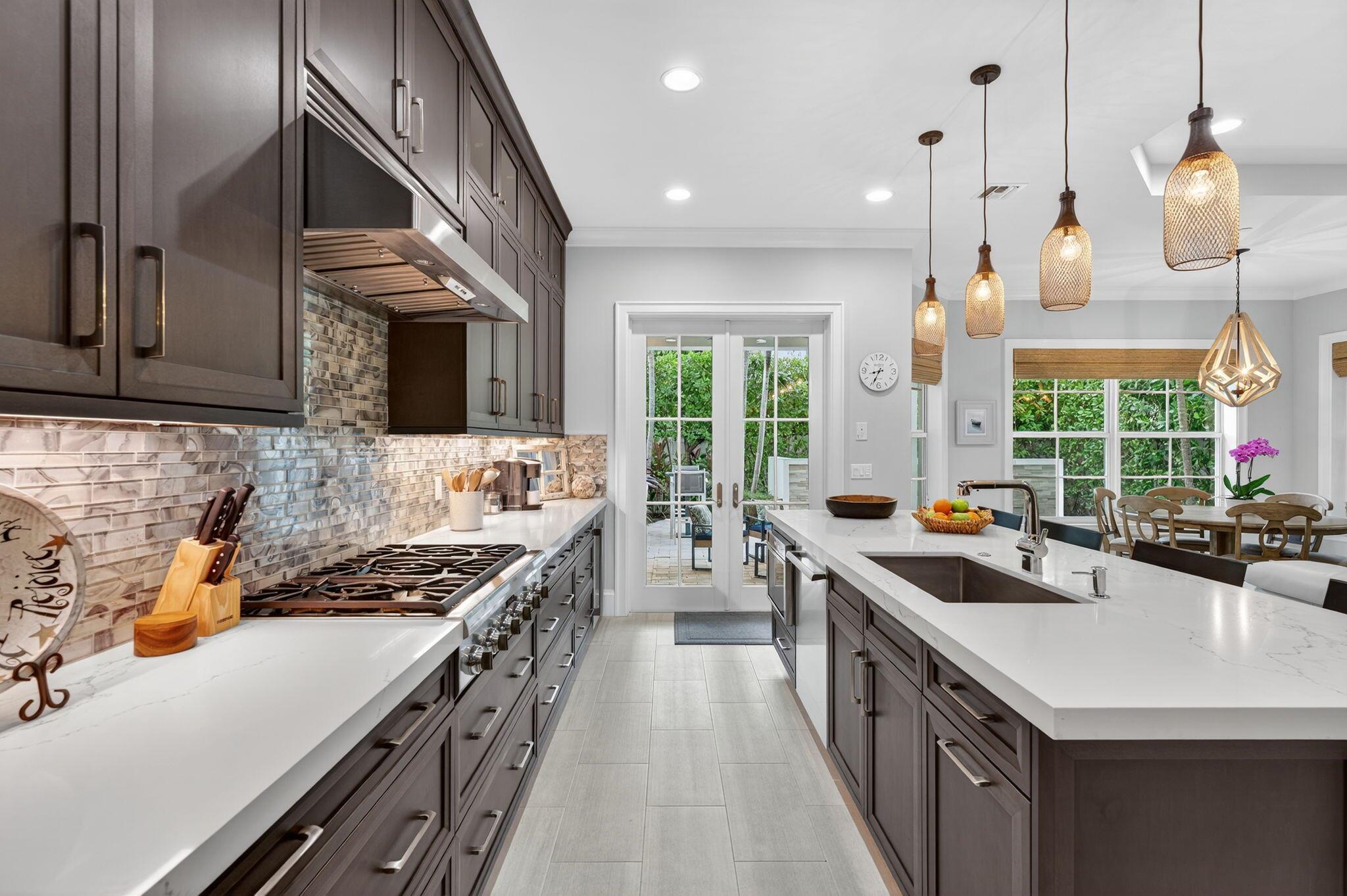 OCEANSIDE TOWNHOMES - Residential