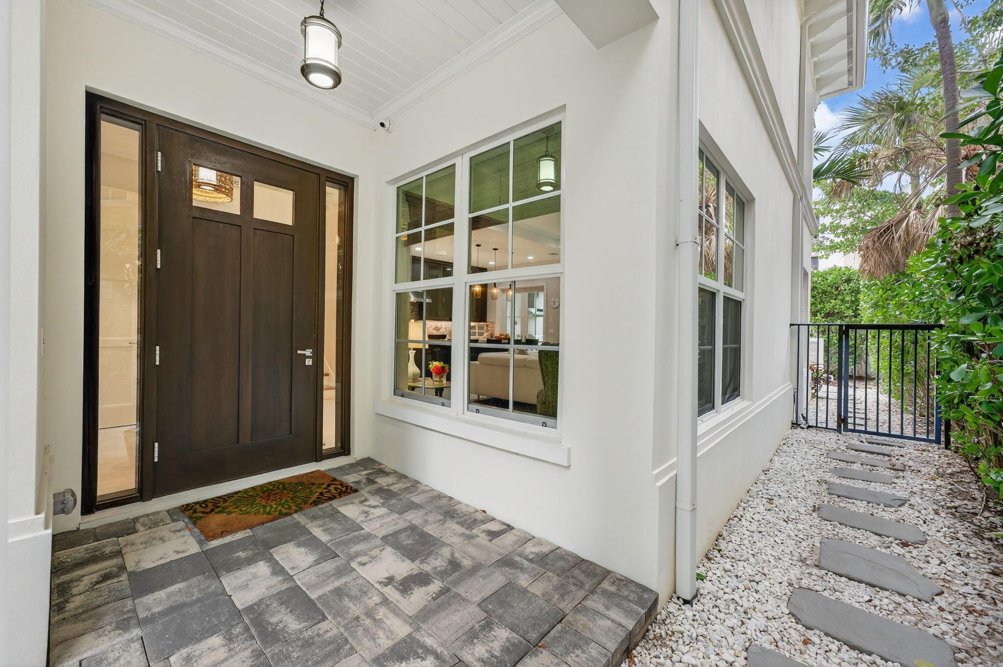 OCEANSIDE TOWNHOMES - Residential