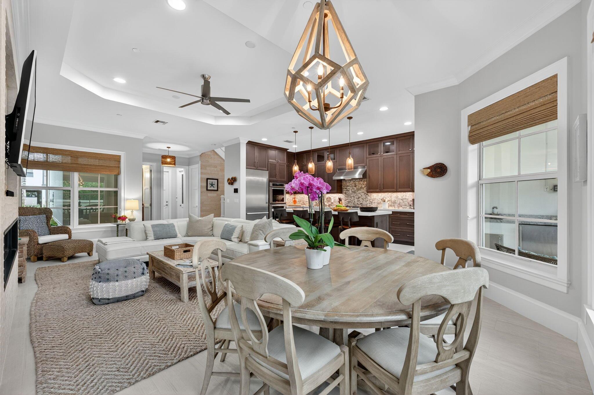 OCEANSIDE TOWNHOMES - Residential