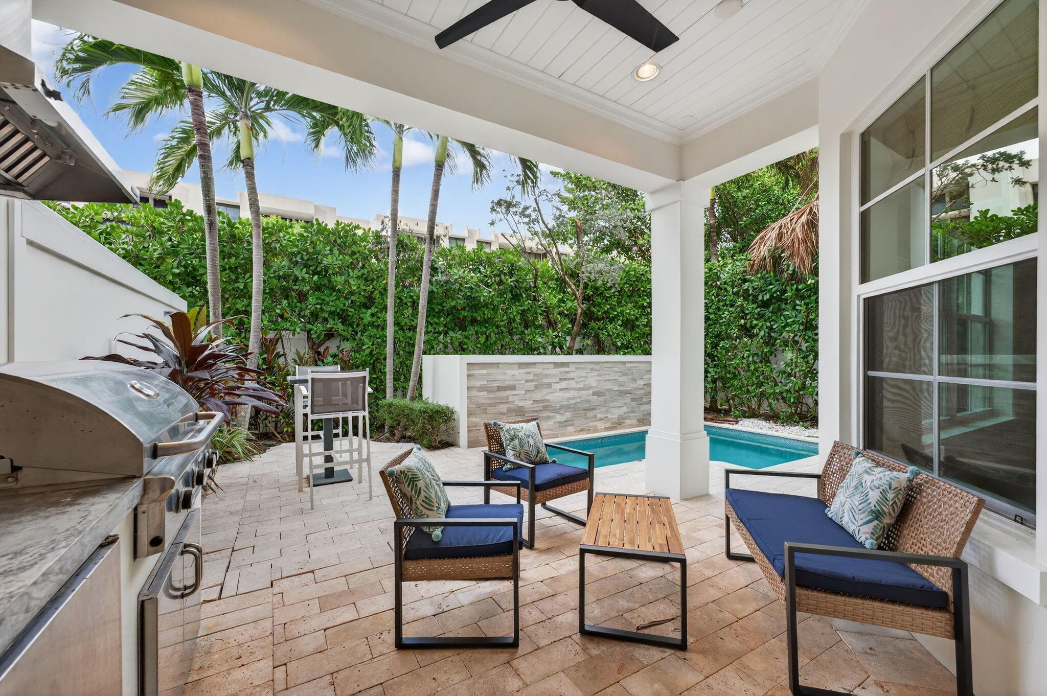 OCEANSIDE TOWNHOMES - Residential