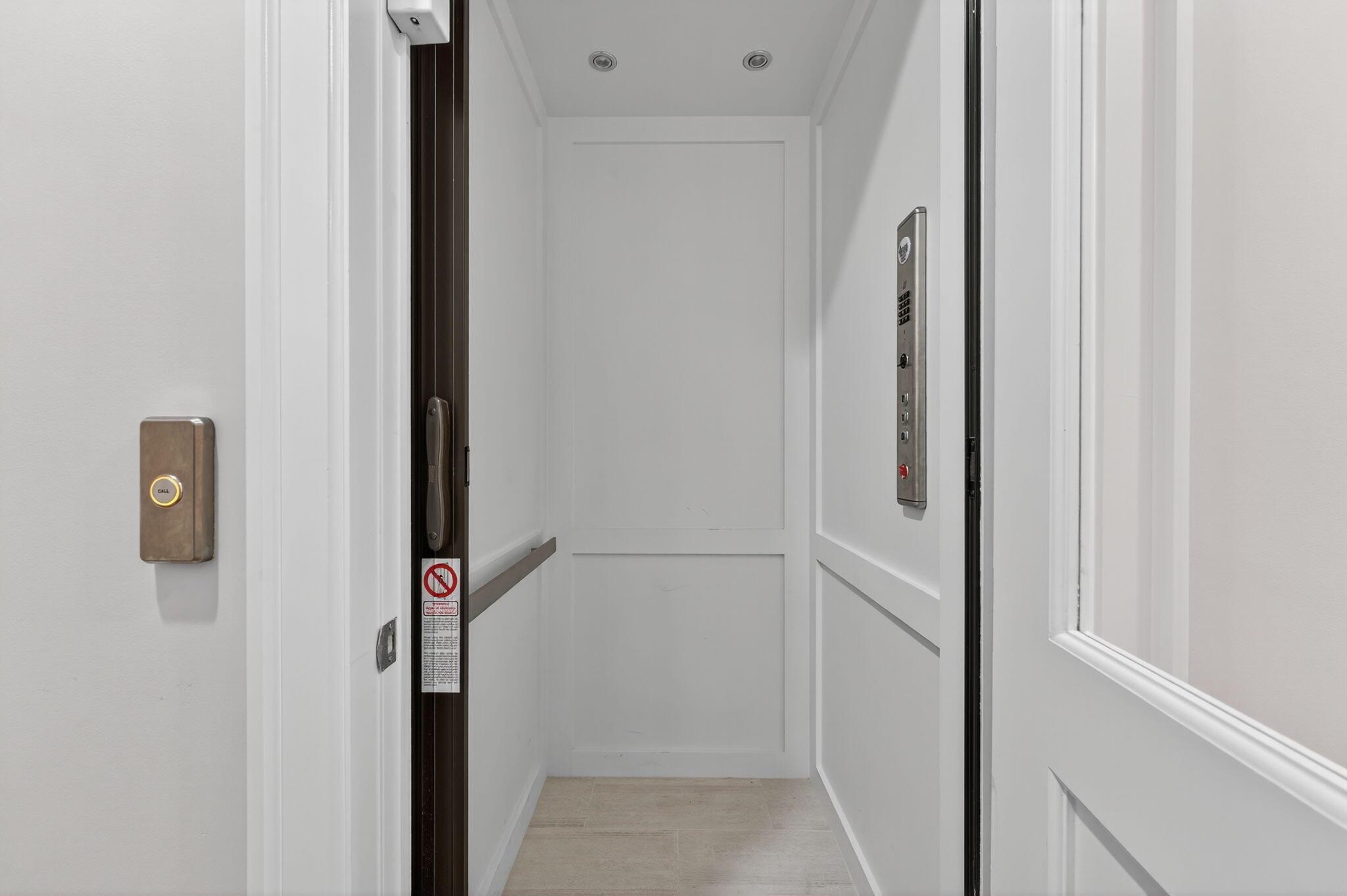 OCEANSIDE TOWNHOMES - Residential