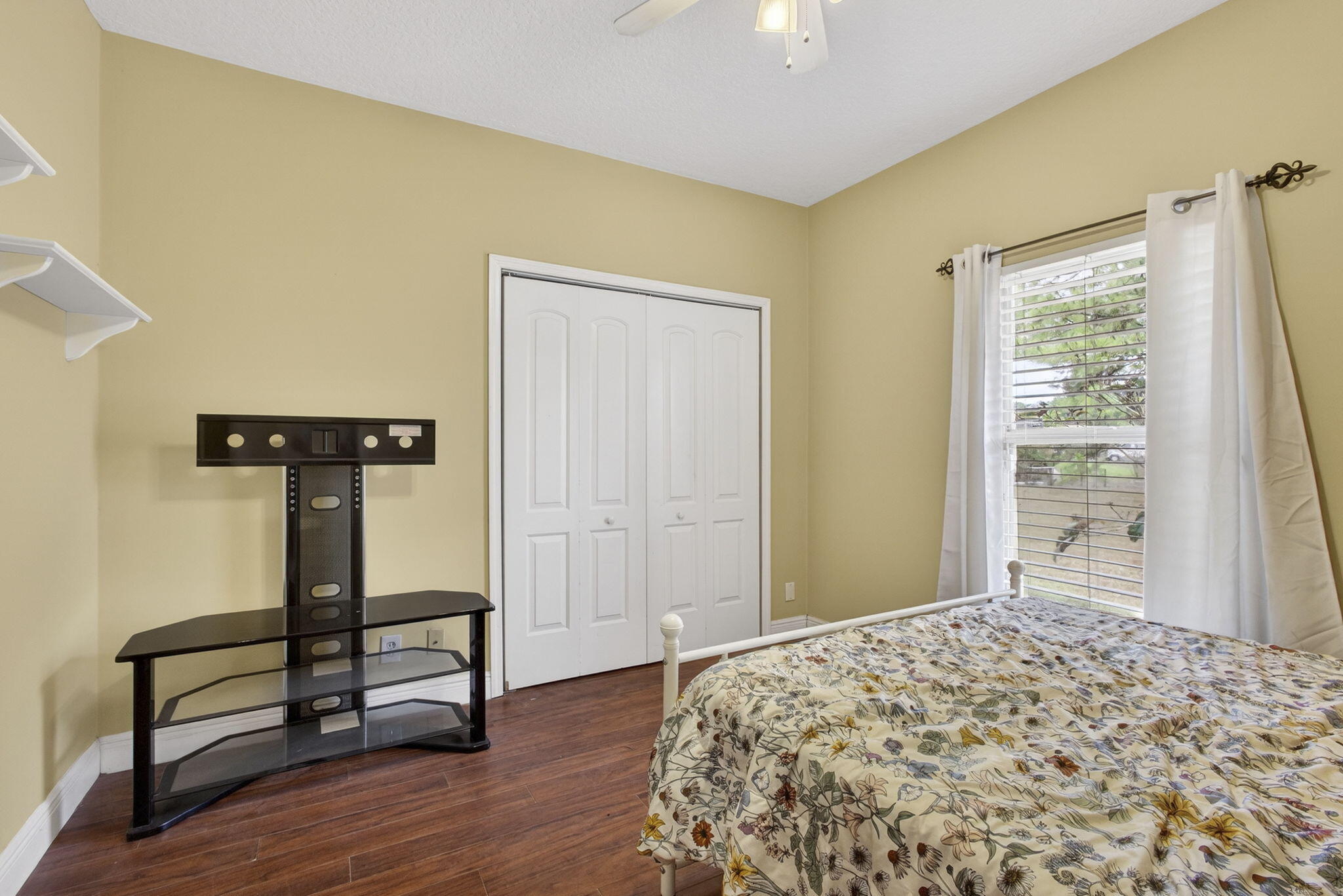 ACREAGE - Residential Lease