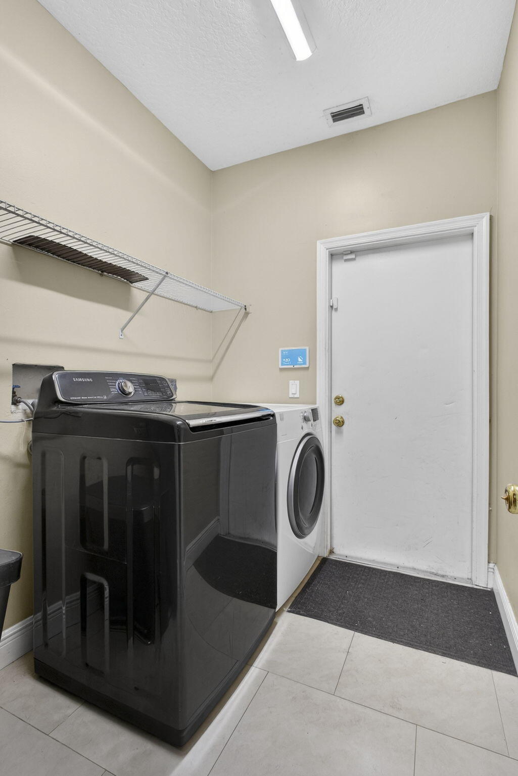 ACREAGE - Residential Lease