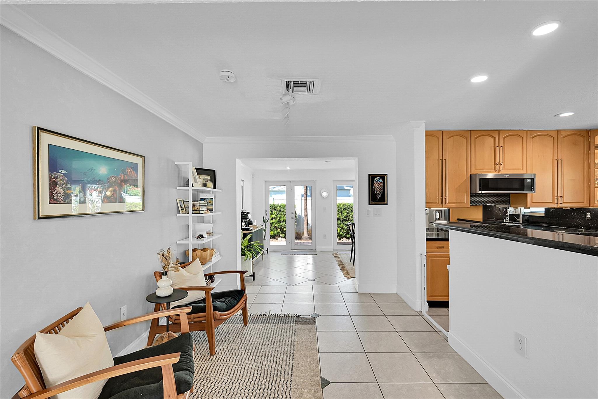 281 SW 18th Ct