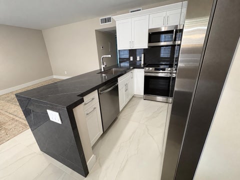 Tiny photo for 186 UPMINSTER I #186, Deerfield Beach, FL 33442 (MLS # B26088986)