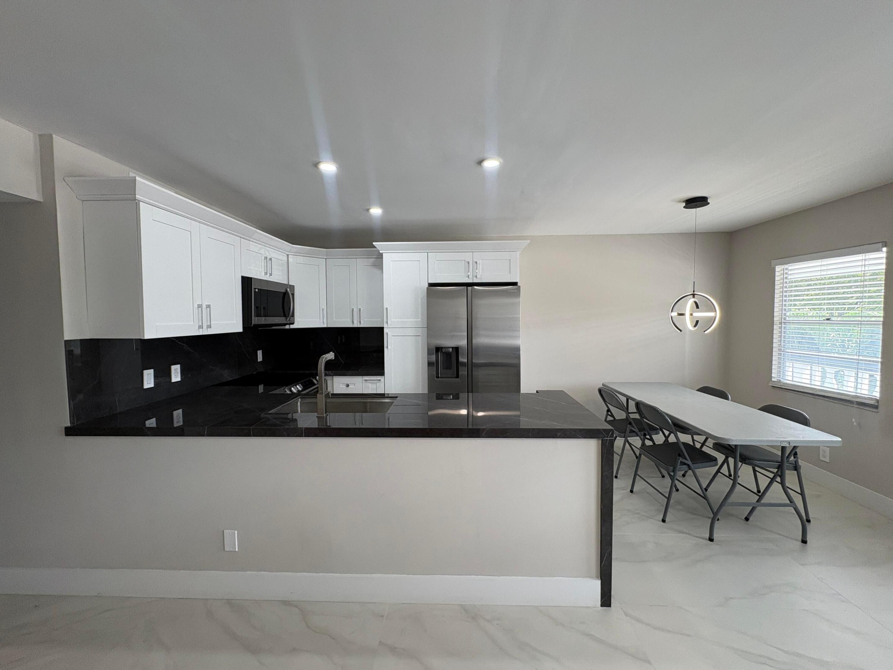 186 UPMINSTER I 186