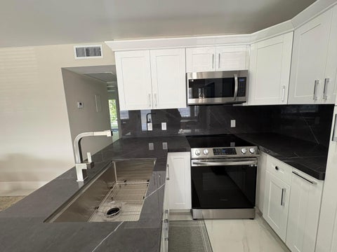 Tiny photo for 186 UPMINSTER I #186, Deerfield Beach, FL 33442 (MLS # B26088986)