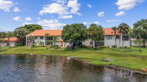 Tiny photo for 405 LIBERTY Court #405, Deerfield Beach, FL 33442 (MLS # B26087820)
