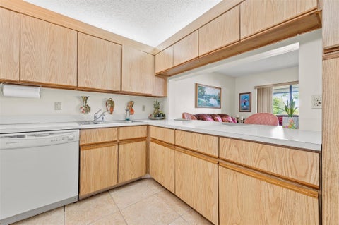 Tiny photo for 405 LIBERTY Court #405, Deerfield Beach, FL 33442 (MLS # B26087820)