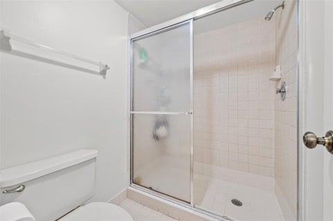 Tiny photo for 405 LIBERTY Court #405, Deerfield Beach, FL 33442 (MLS # B26087820)