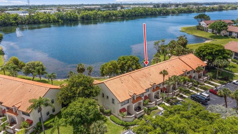 Photo of 405 LIBERTY Court #405, Deerfield Beach, FL 33442 (MLS # B26087820)