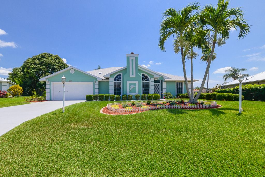 Photo of 6848 Bronte Circle, Port Saint Lucie, FL 34952 (MLS # R10801036)