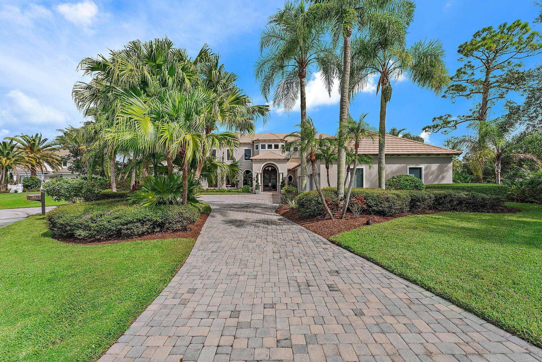 2506 NW Hollyberry Lane