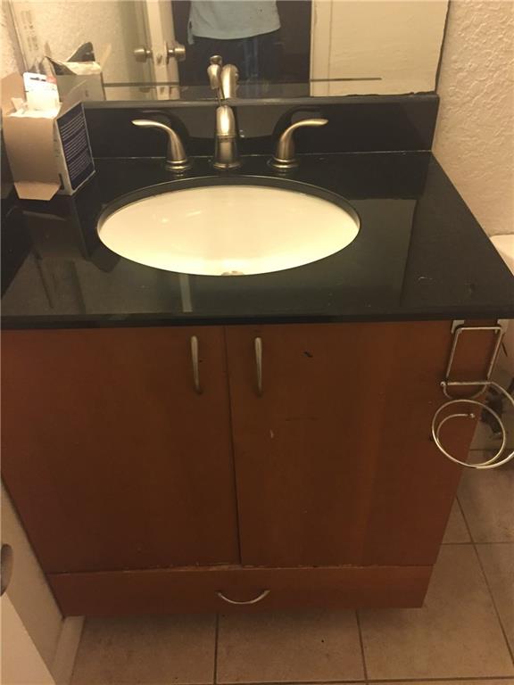 Courtyards At Windsor The - Residential Lease