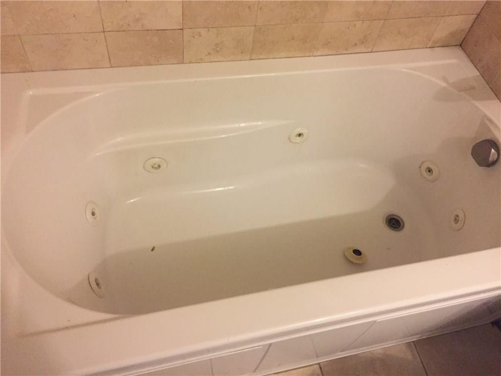 Courtyards At Windsor The - Residential Lease