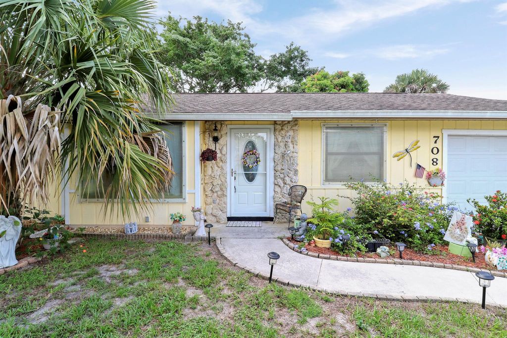 Photo of 708 SE Karrigan Terrace, Port Saint Lucie, FL 34983 (MLS # R11097628)