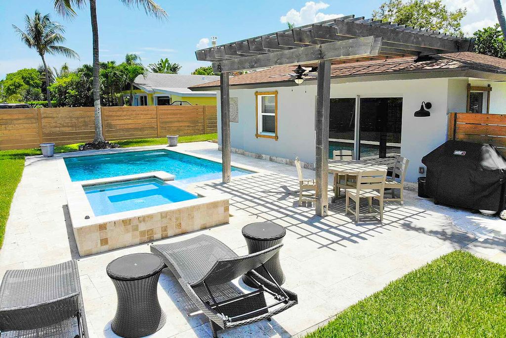 Photo of 922 Turner Road, Delray Beach, FL 33483 (MLS # R11068987)