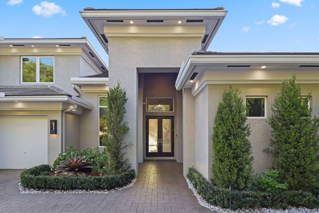 Photo of 10110 Sweet Bay Street, Plantation, FL 33324 (MLS # B26007678)