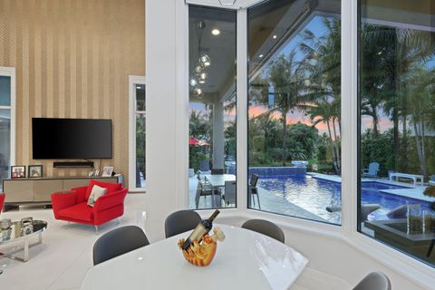 Tiny photo for 10110 Sweet Bay Street, Plantation, FL 33324 (MLS # B26007678)