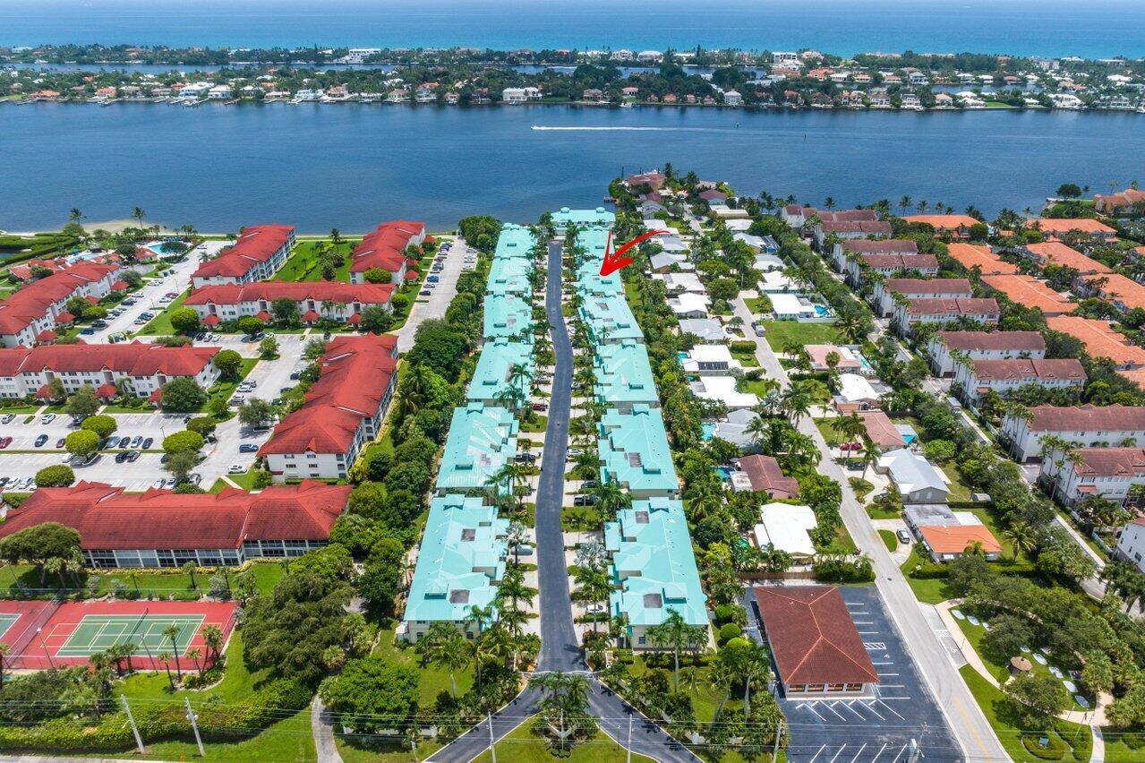 BAREFOOT COVE - Residential