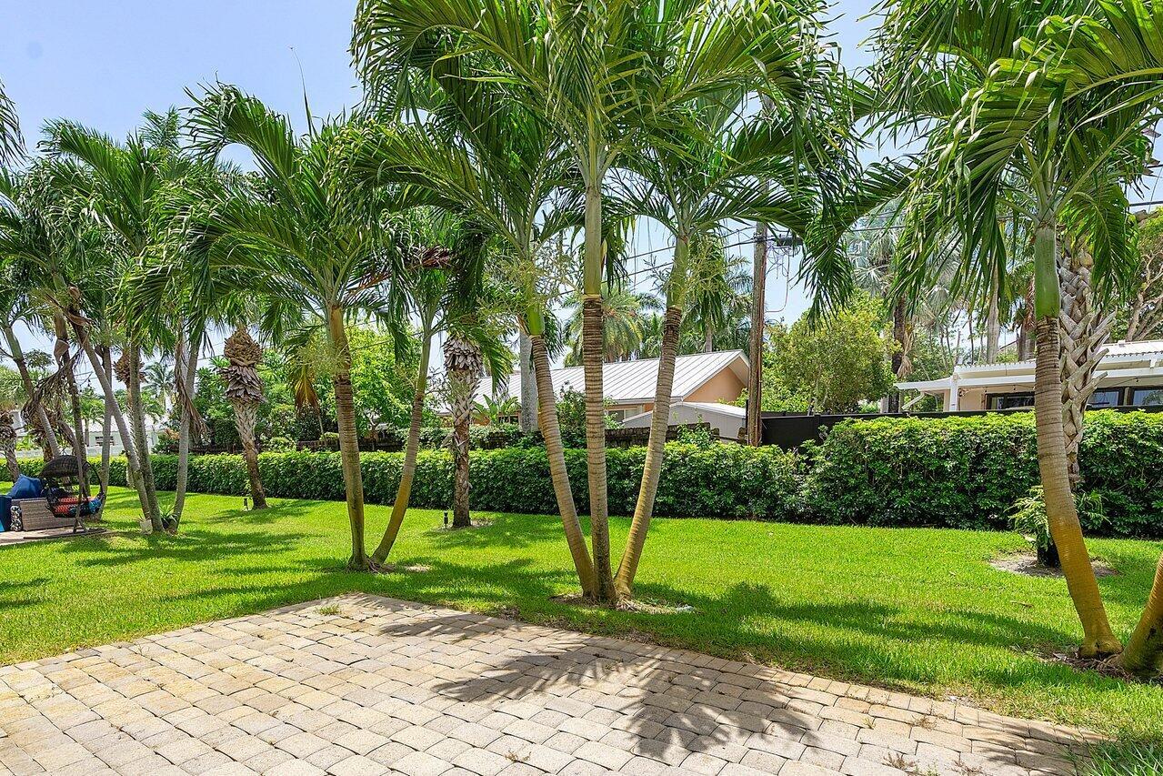 BAREFOOT COVE - Residential