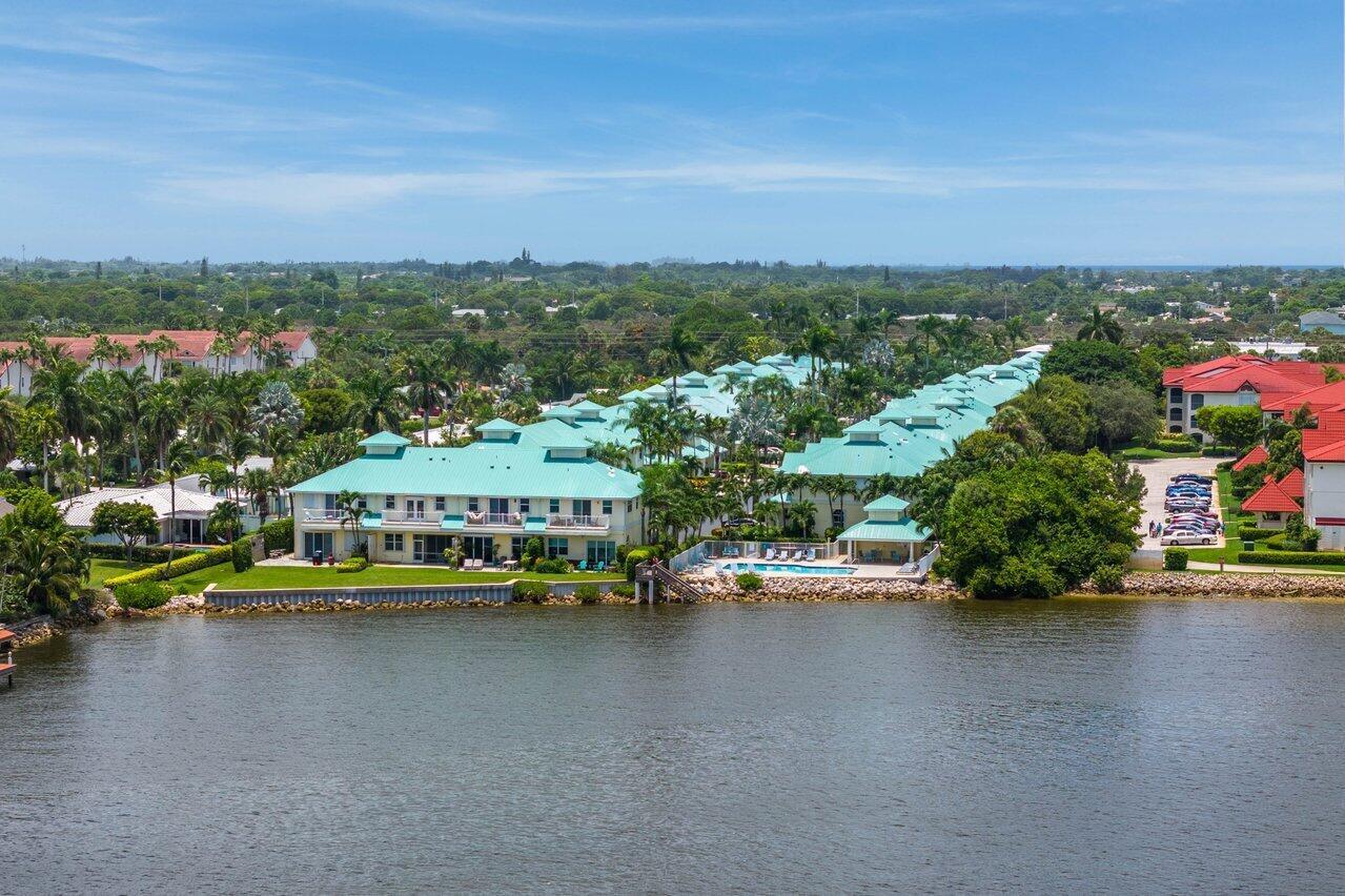 BAREFOOT COVE - Residential