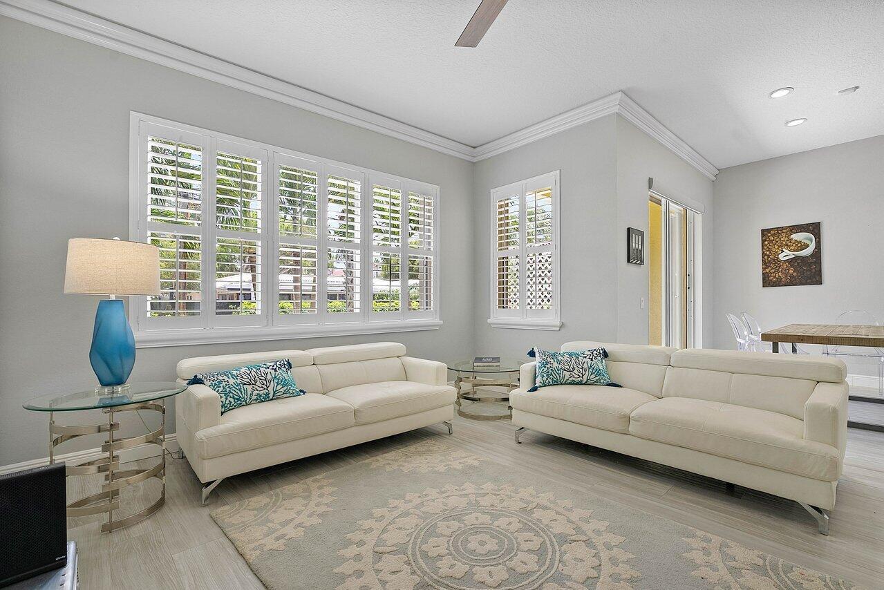 BAREFOOT COVE - Residential