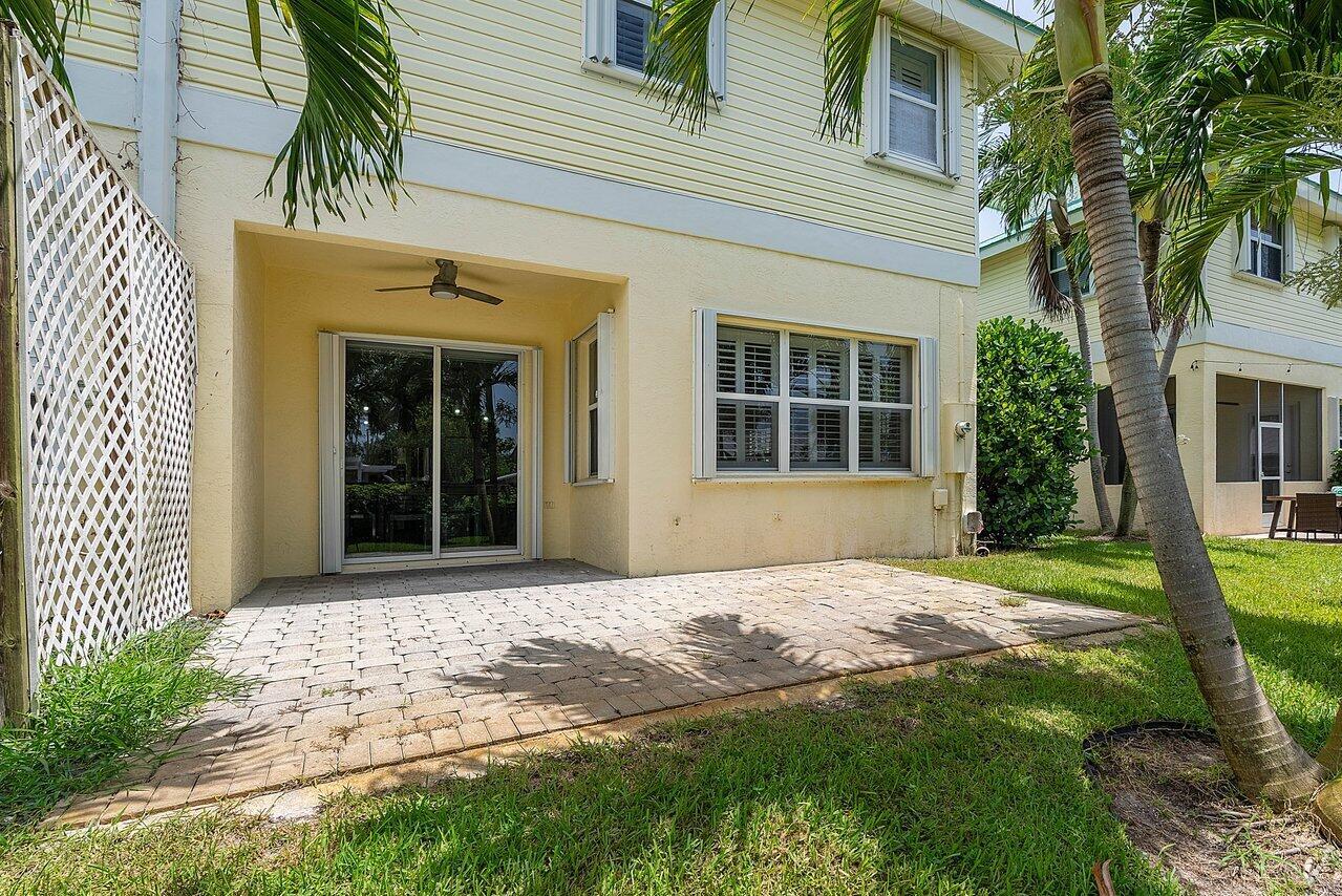 BAREFOOT COVE - Residential